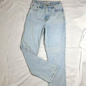 A&F Ultra High-Rise 90s Straight Jean Curve Love SIZE 28/6R